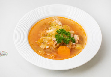 Щи из свежей капусты с курицей